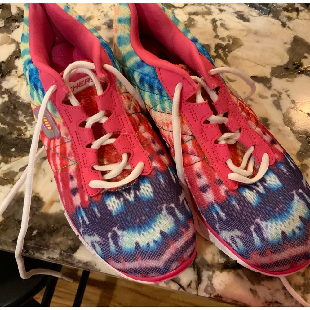 Tyedye Skechers. Memory foam inside